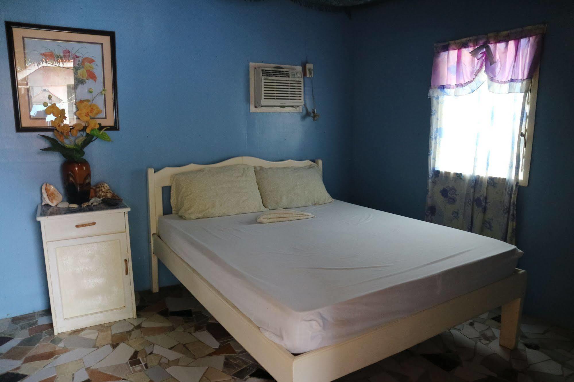 Seaside Beach Resort Bohol Екстер'єр фото