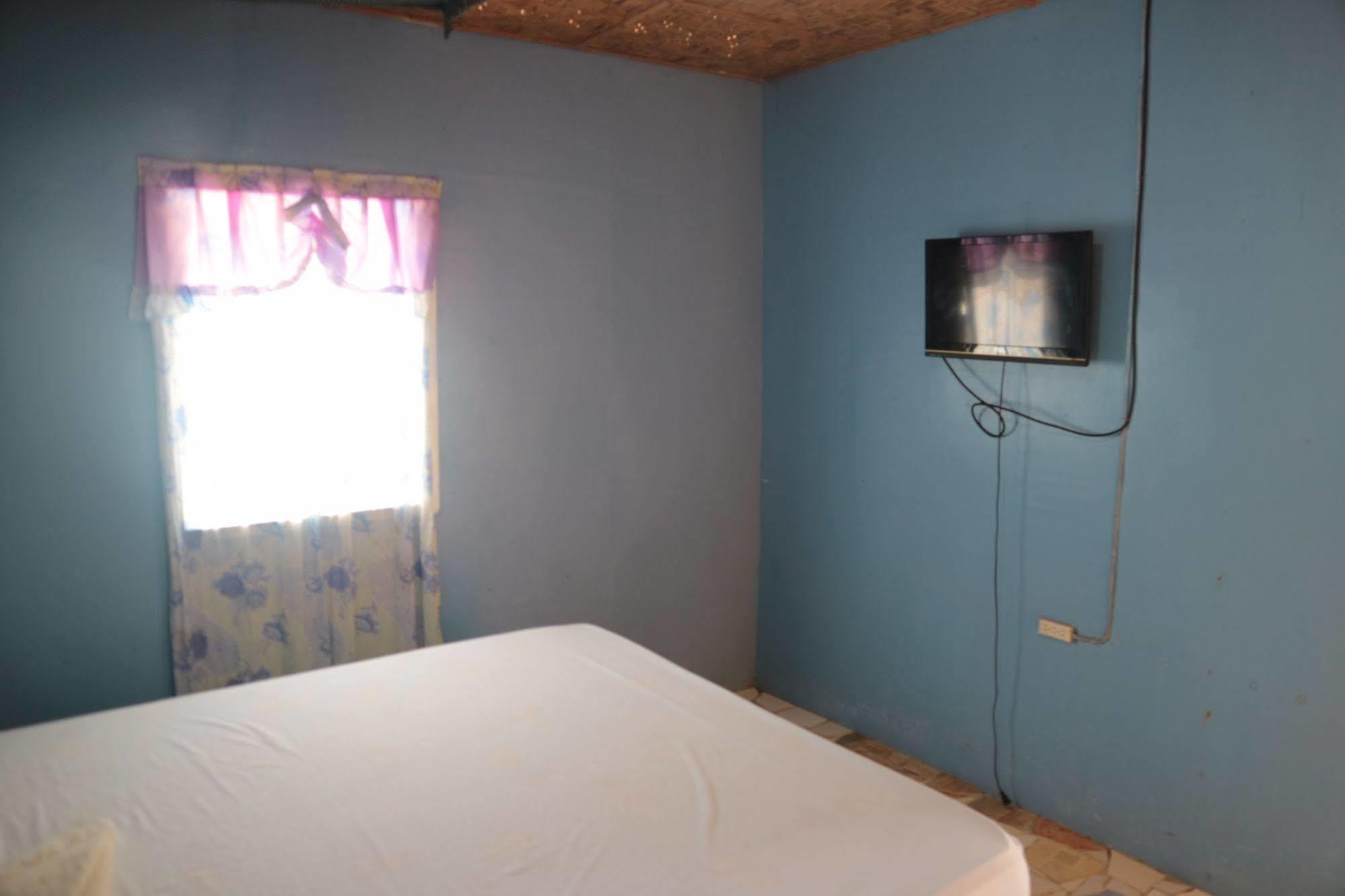 Seaside Beach Resort Bohol Екстер'єр фото